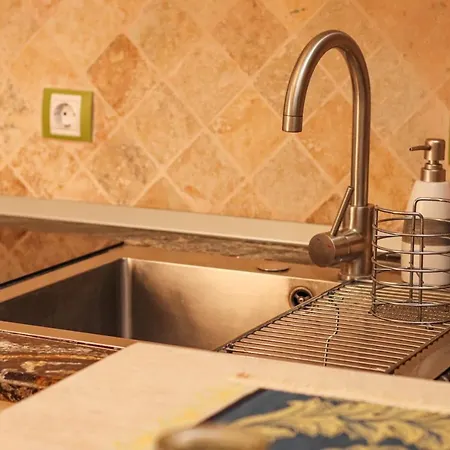Charm Old Town Apartment *