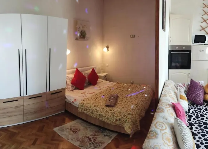 Charm Old Town 公寓 *